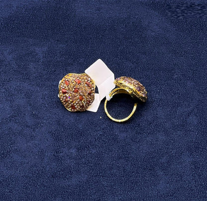  vintage cocktail ring red stone close up
